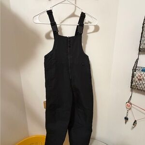 Circo Boy’s Black Snowsuit with Zipper Size 5 Toddler